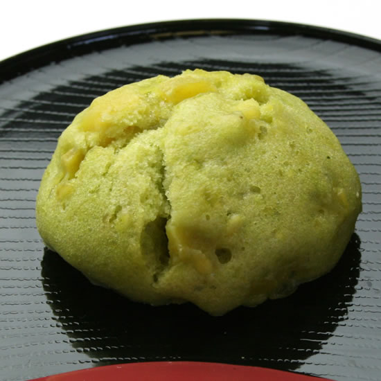 画像1: さつま芋蒸しパン（抹茶入り）